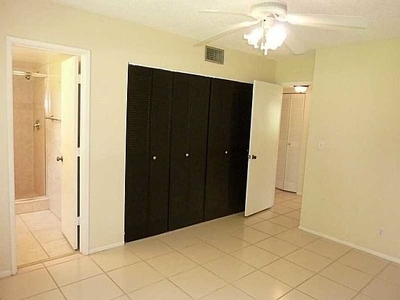 4th image of 514 Gardens Dr