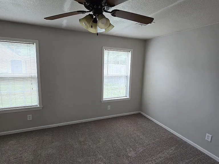2720 N Brookglen Cir — Photo 7