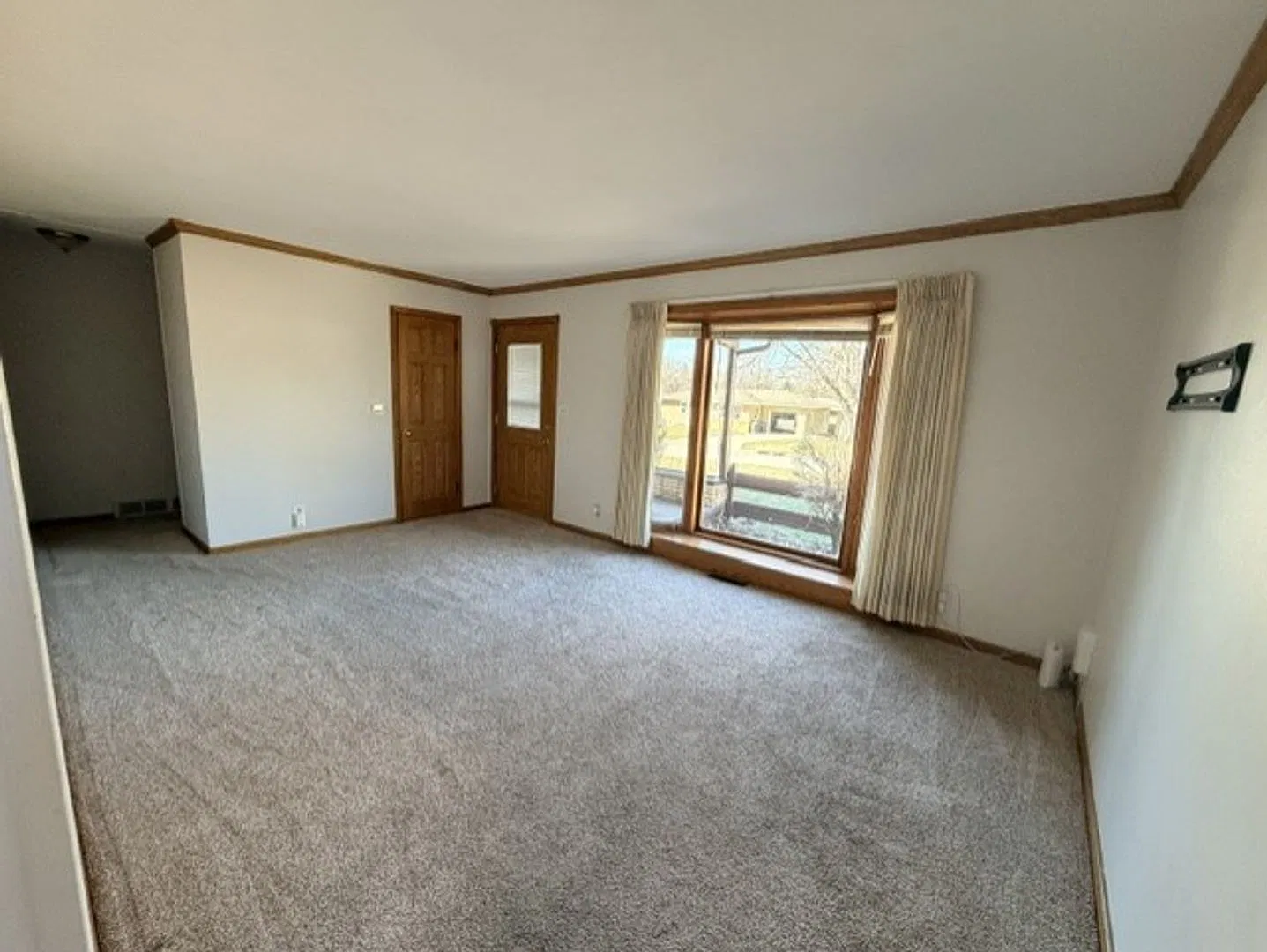 3 Bed 1.5 Bath HOUSE for rent — Photo 1
