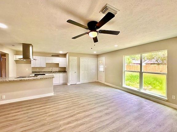4th image of 4819 Porter Ridge Dr