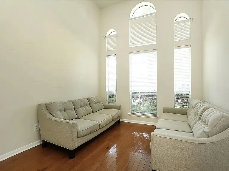 6523 Trenton Lake Ln — Photo 4