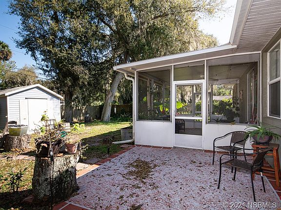 5th image of 1919 Royal Palm Dr