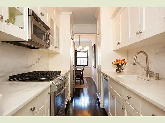 Sold by Stribling | media 23