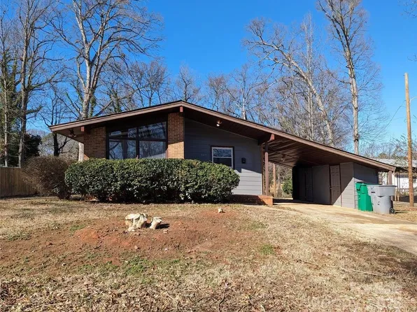 841 Squirrel Hill Rd #14, Charlotte, NC 28213