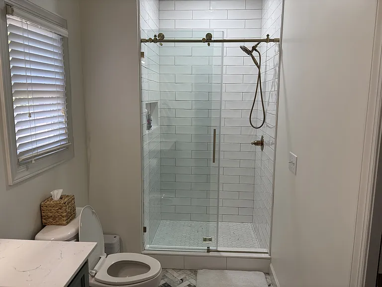 420 Lake Forest Dr SE — Photo 8