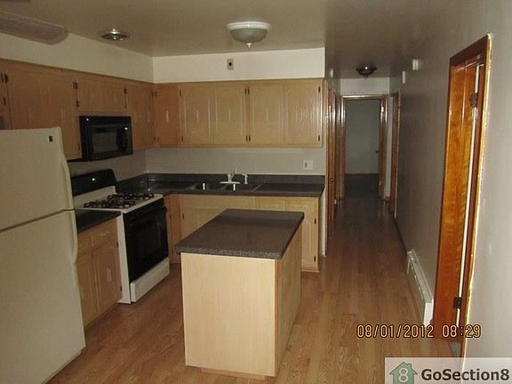 4th image of 5359 W Drummond Pl #2