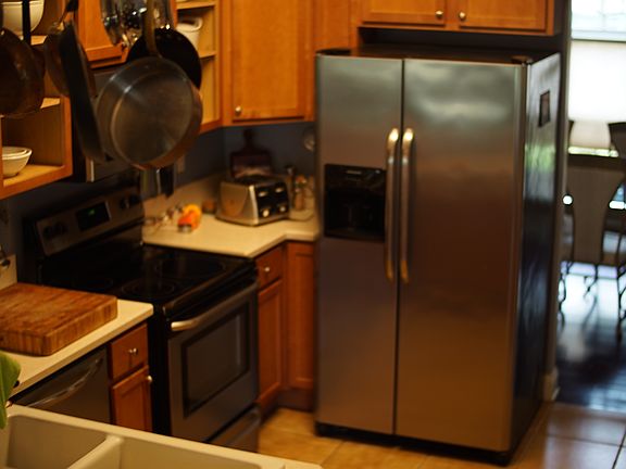 4th image of 505 Emerald Dr