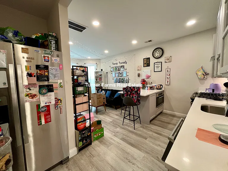 23 Newport St #22 — Photo 3