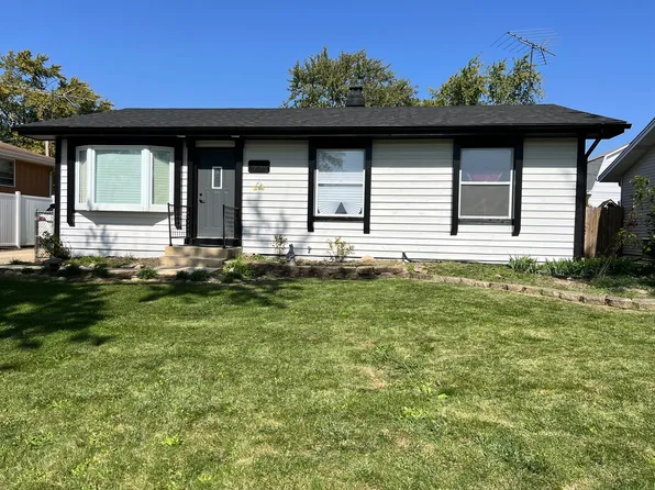 1110 E North St, Lockport, IL 60441