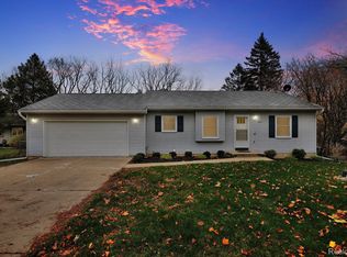 15867 Burton St, Lansing, MI 48906