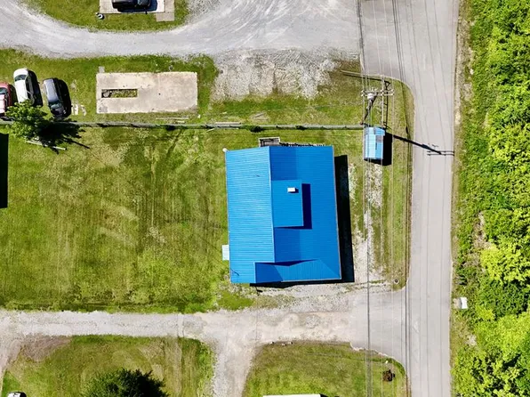 6739 Millard Hwy, Pikeville, KY 41501