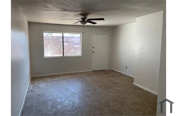 Building Photo - 2743 E Tierra Buena Ln #1