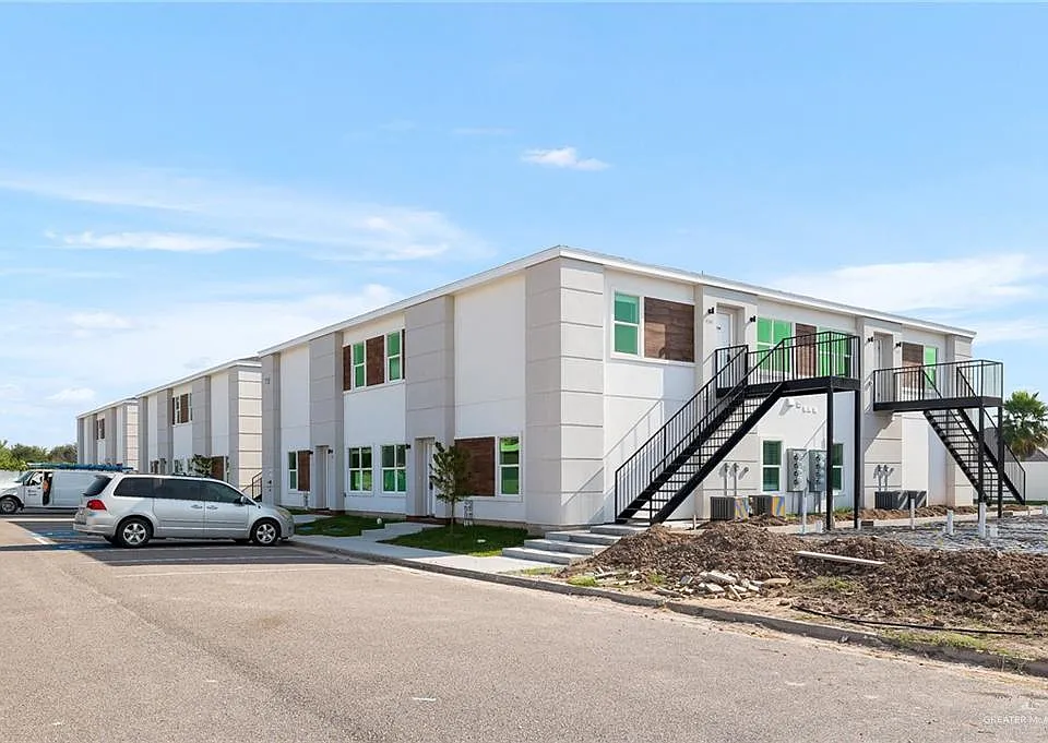 901 Yuma Ave #1806
