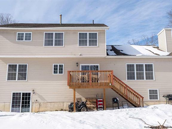 5th image of 29 Glen Rock Cir