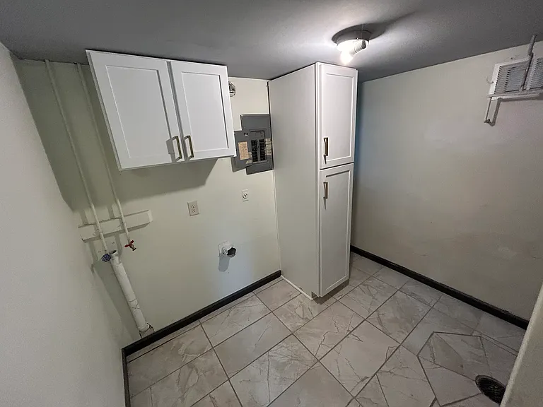 23-23A Cherry St #A — Photo 9