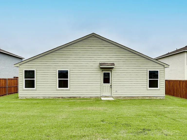 829 Eagles Nest Dr — Photo 16
