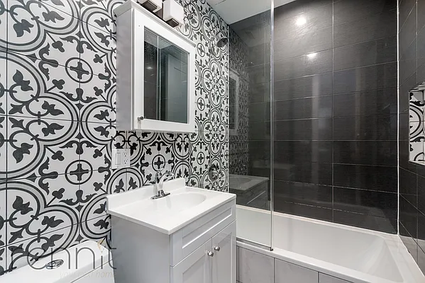 Rented by Rennit Inc. | media 19