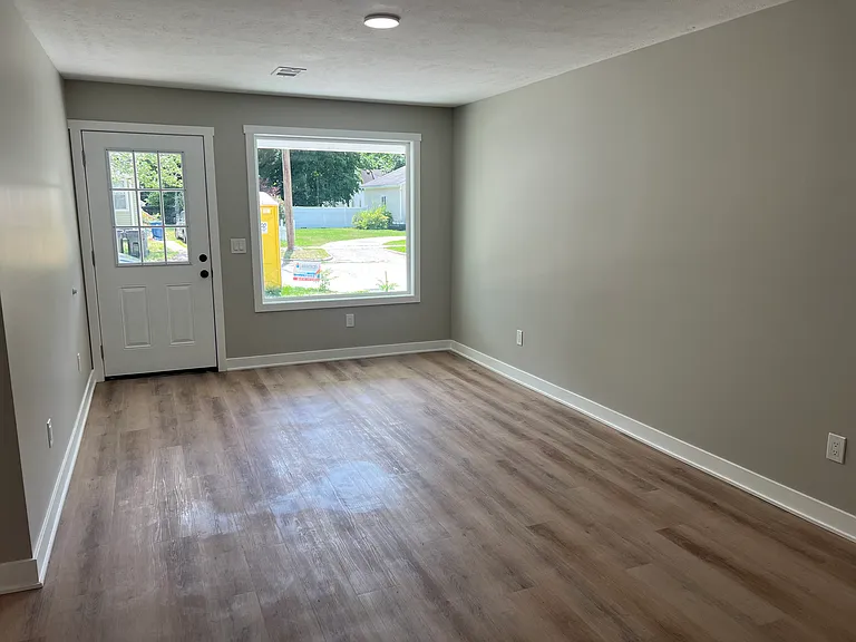 528 Oak Ave — Photo 11