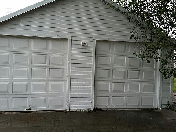 3rd image of 517 N Terry Ave