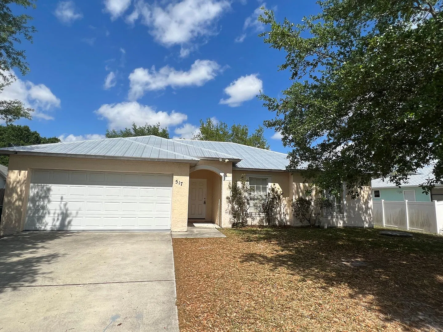 Cozy 3 Bedroom, 2 Bath With Tile Throughout In Central Psl! — Photo 1