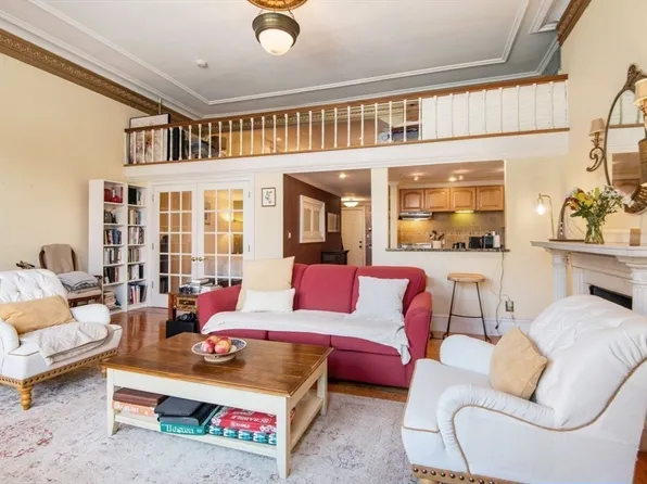 64 Commonwealth Ave APT 3, Boston, MA 02116