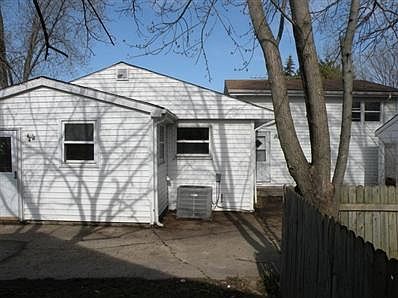 2nd image of 105 Hickory Dr