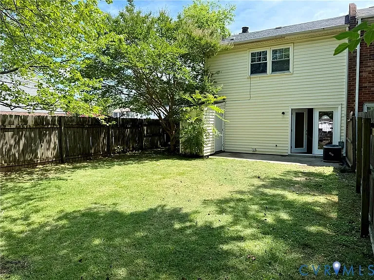 233 Knightsmanor Ct — Photo 12