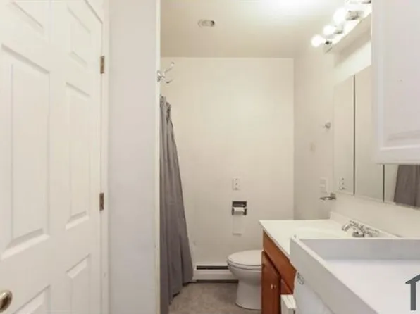 17 Lincoln Ave #1, Gloucester, MA 01930