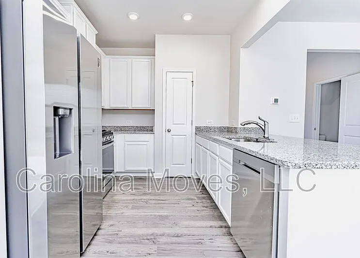 221 Stone Fruit Ct — Photo 7