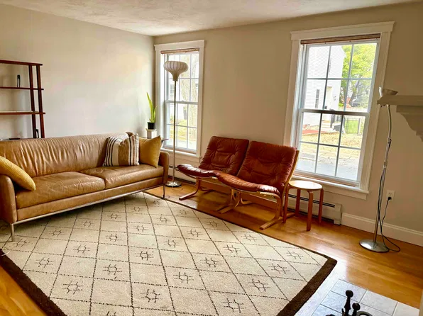 60-66 Milk St Unit 4, Newburyport, MA 01950