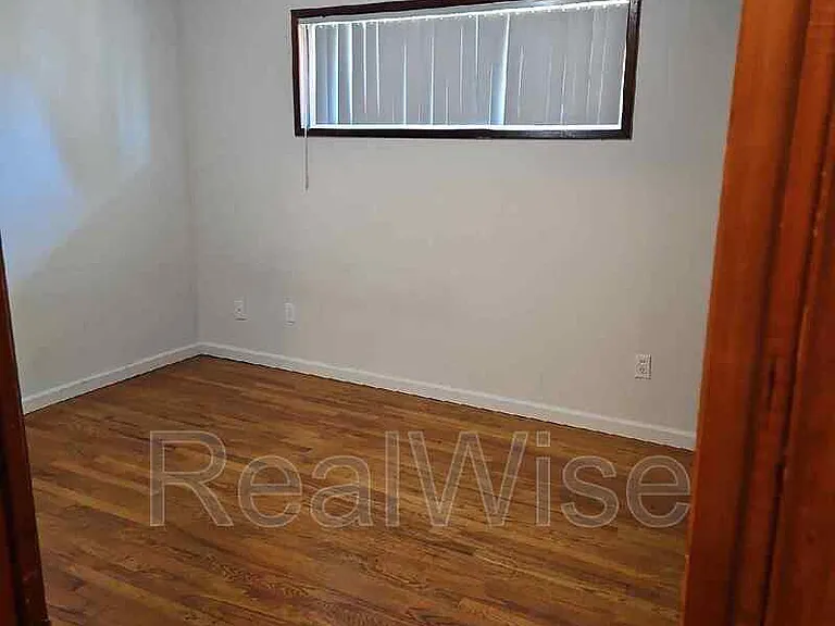 626 NE Anderson St — Photo 8