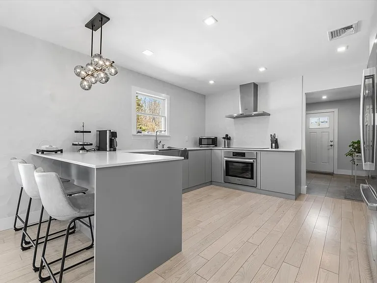 11 N Woods Rd — Photo 12