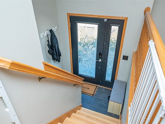 2nd image of 213 NE Trent Ave