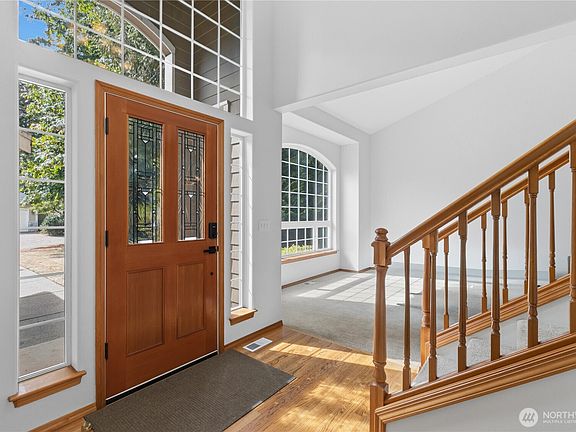 4th image of 21914 48th Avenue W