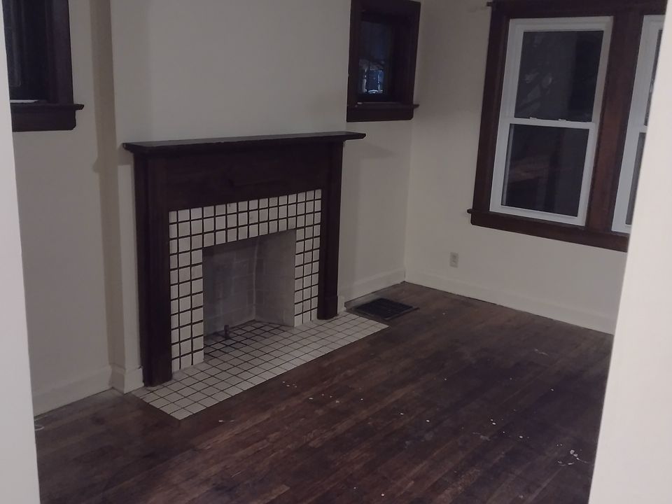 1st image of 873-875 Sheridan Ave #1