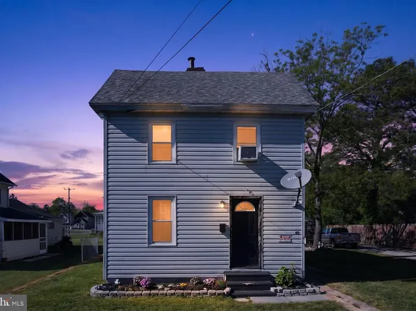 40 W Chesapeake Ave, Crisfield, MD 21817