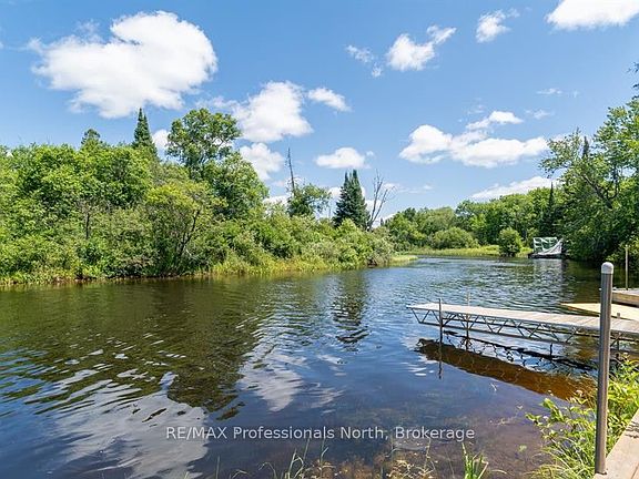 5th image of 899 Katrine Rd