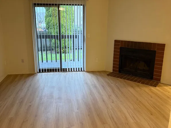 Puyallup 8, 9910-9911 132nd Street Ct E #9911, Puyallup, WA 98373