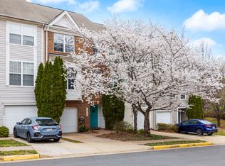 45545 Lakemont Sq, Sterling, VA 20165