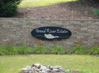 2483 Springside Dr, Lowell, MI 49331