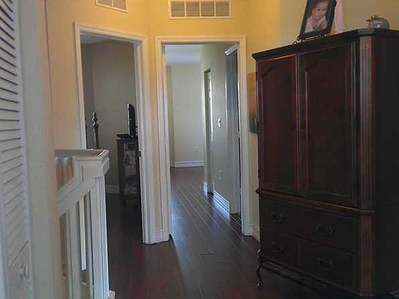 5th image of 14006 SW 51st Ln