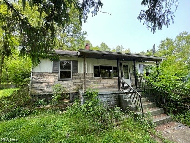 1st image of 355 Hanna Ave