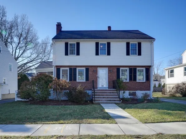 29 Frost Rd, Belmont, MA 02478