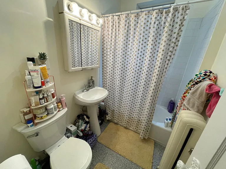 84 Gordon St — Photo 7