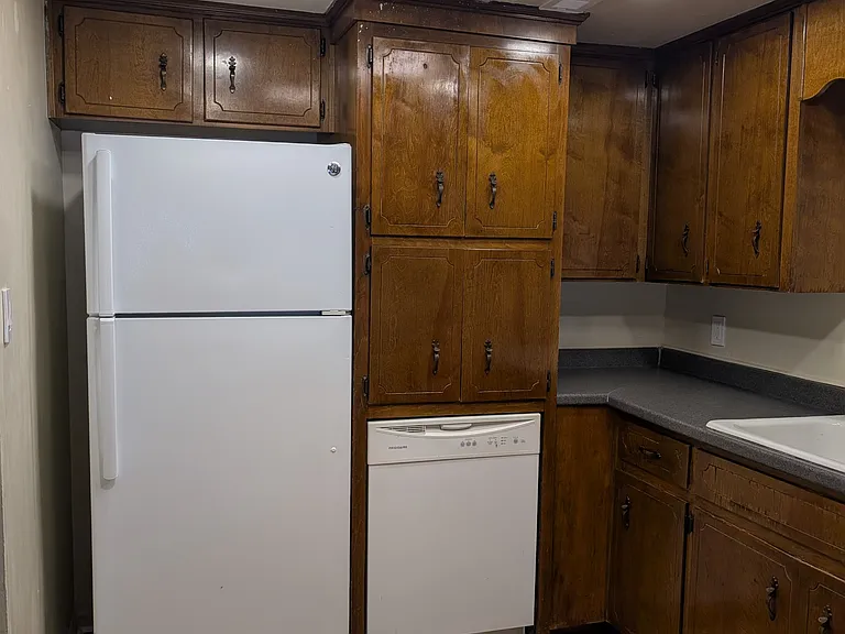 566 Teal Ln #566 — Photo 8