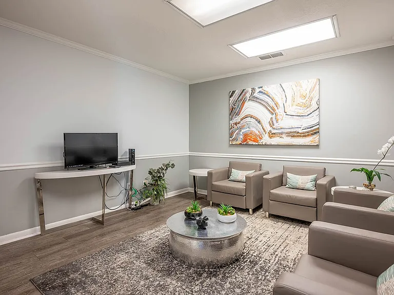 Leasing Office
