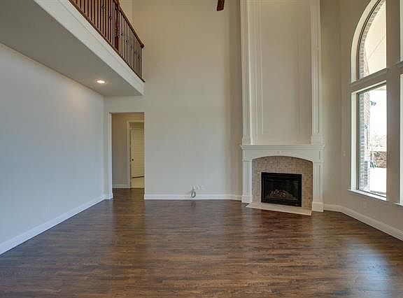 4th image of 10867 Smoky Oak Trl