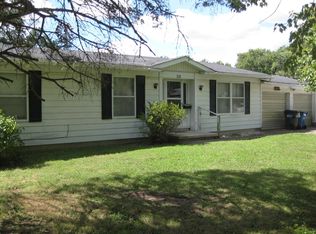 210 Vine St, Mount Carmel, IL 62863