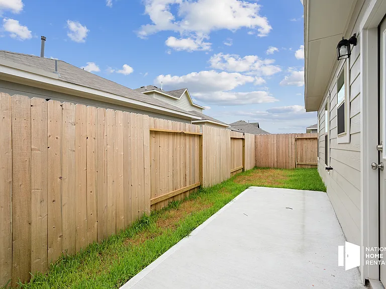 16607 Spirit St — Photo 13