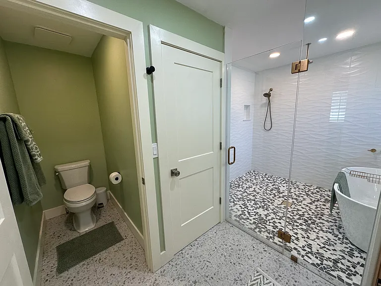 5269 Dover St NE — Photo 5